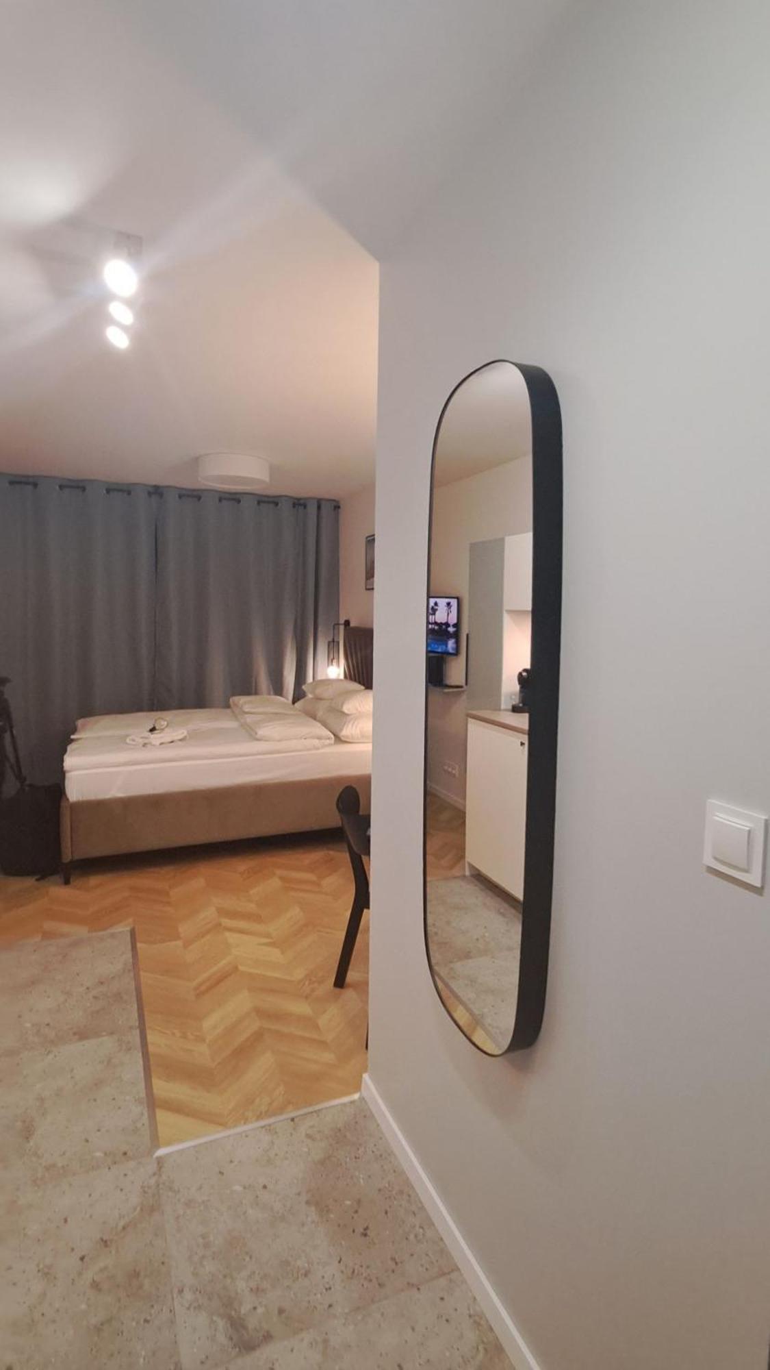 Falcon Apartment Center 4 Metro Swietokrzyska Warsawa Bagian luar foto