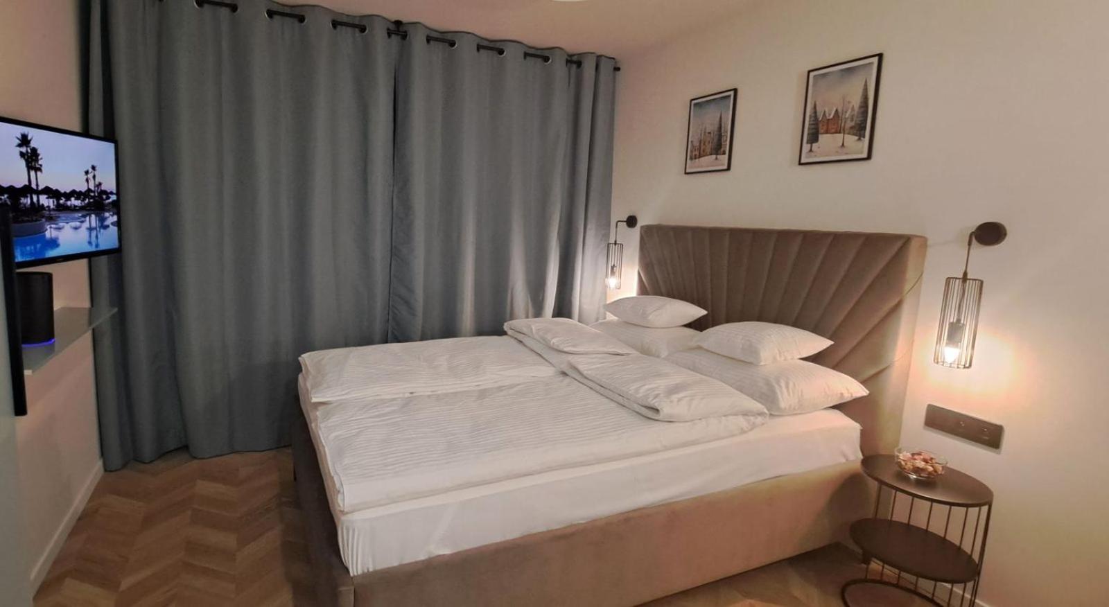 Falcon Apartment Center 4 Metro Swietokrzyska Warsawa Bagian luar foto