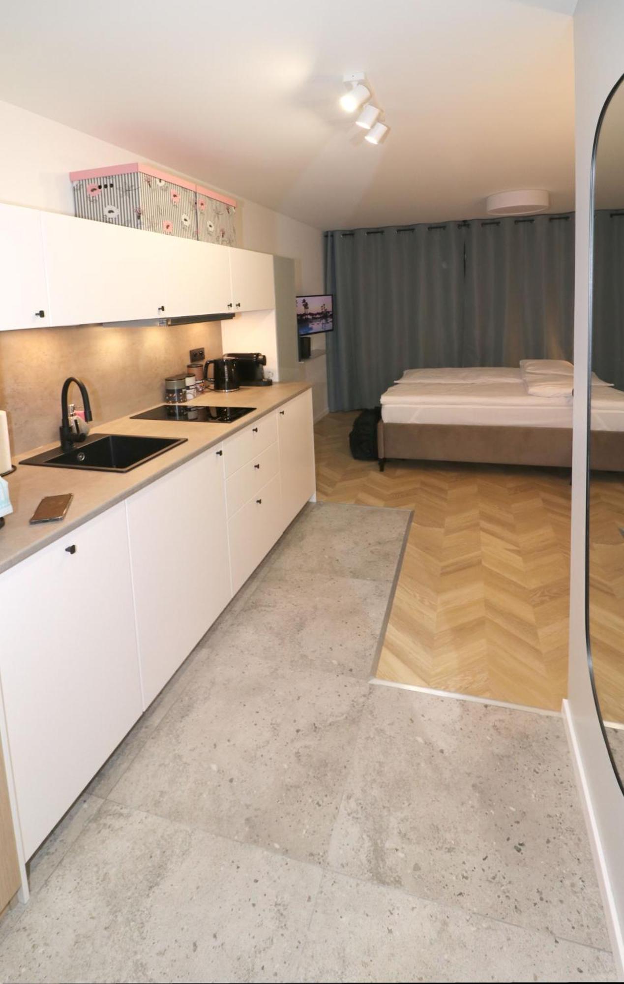 Falcon Apartment Center 4 Metro Swietokrzyska Warsawa Bagian luar foto